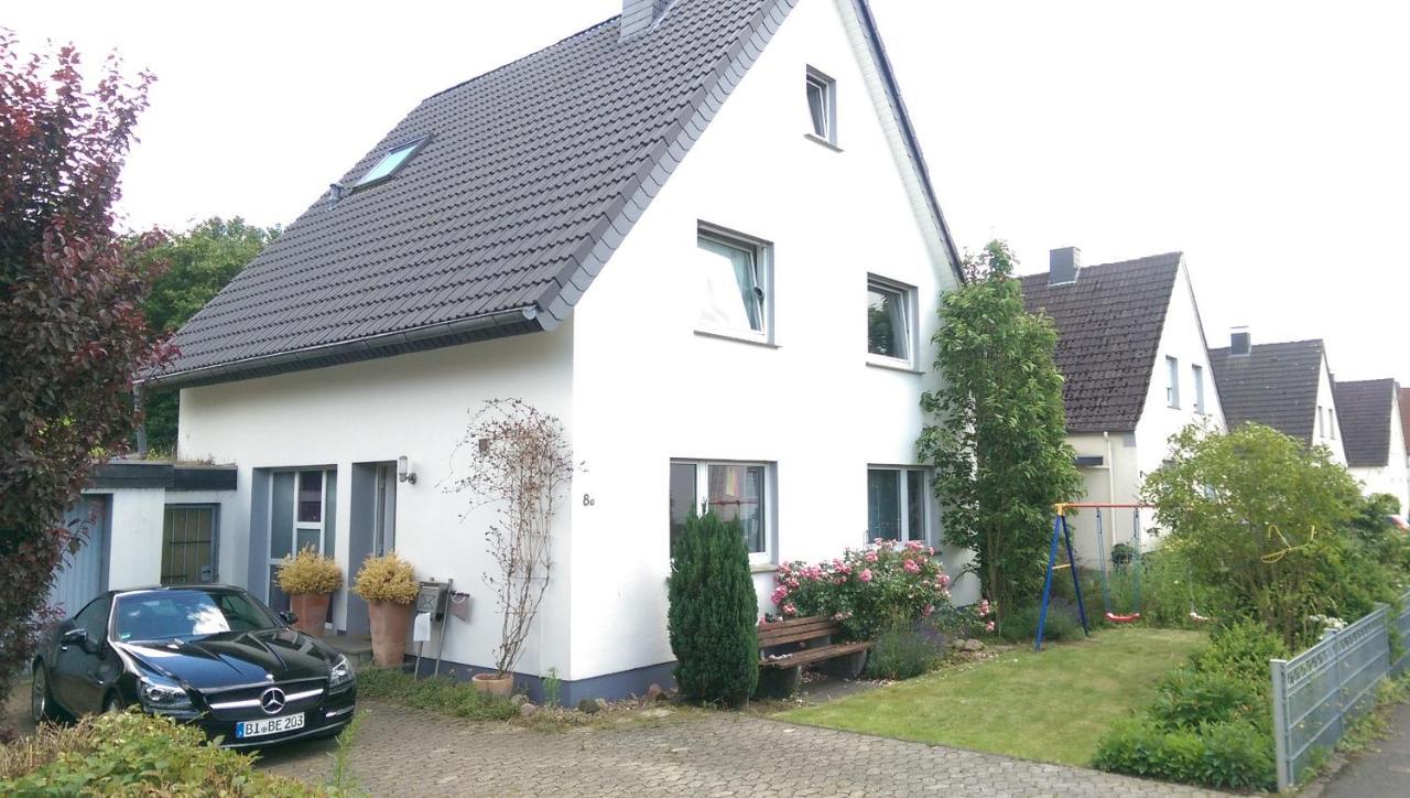 Geraeumiges Ferienhaus In Bad Salzuflen Mit Einfacher Ausstattung, Fuer Geschaeftsreisende, Gruppen Oder Familien Geeignet, 4 Schlafzimmer Dış mekan fotoğraf