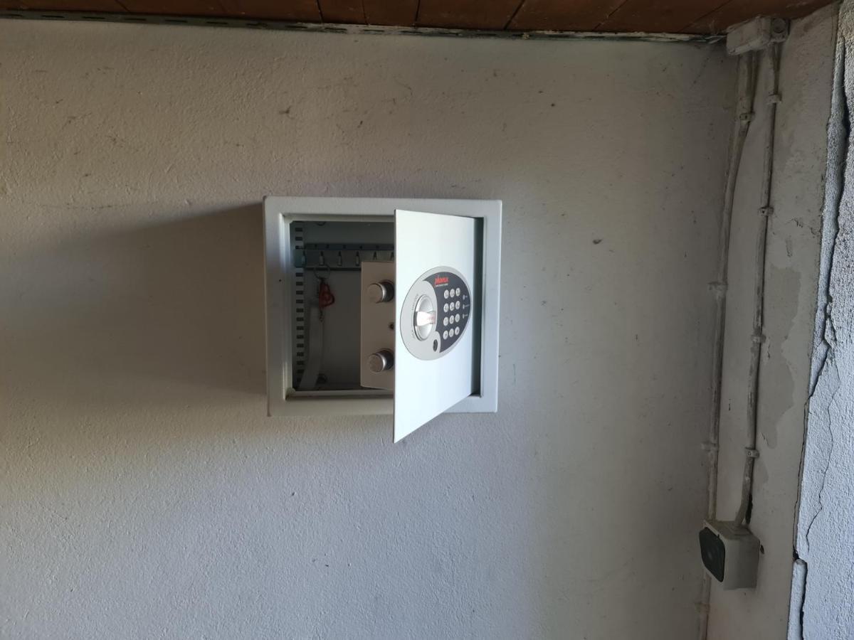 Geraeumiges Ferienhaus In Bad Salzuflen Mit Einfacher Ausstattung, Fuer Geschaeftsreisende, Gruppen Oder Familien Geeignet, 4 Schlafzimmer Dış mekan fotoğraf